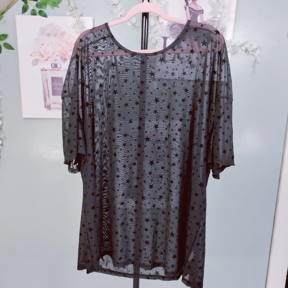 Sheer Mesh Star Print Short Sleeve Pullover